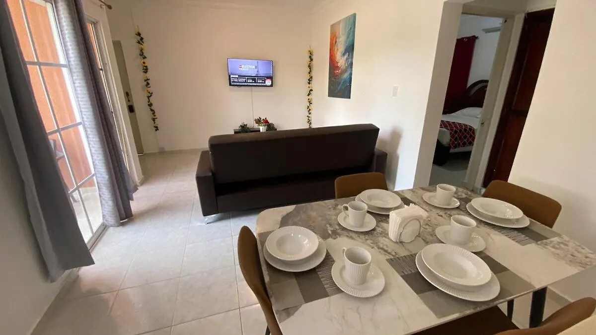Pool View First Floor 2 Bdrm Condo プンタ・カナ アパート