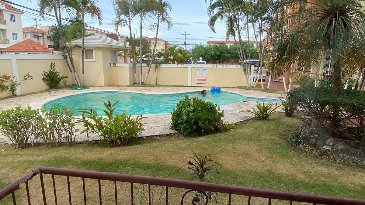 Pool View First Floor 2 Bdrm Condo プンタ・カナ 0*,